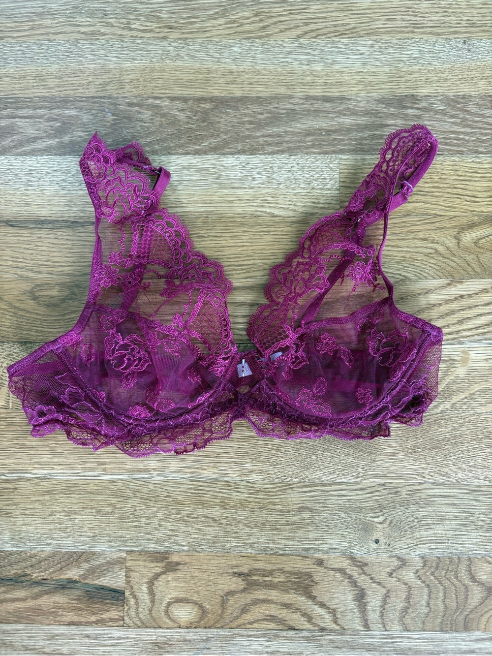 Lise Charmel Sublime En Dentelle Magenta Lace Bra 32D Est